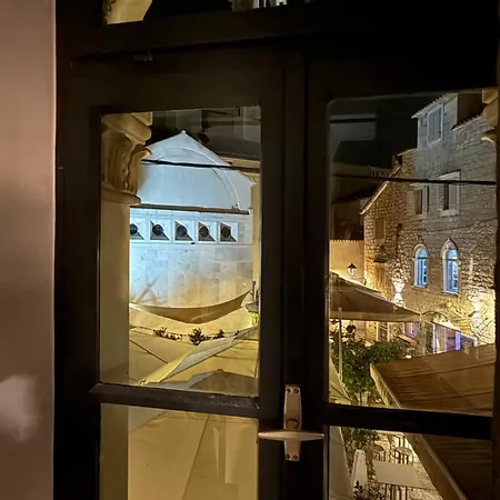 Old Town Lägenhet *